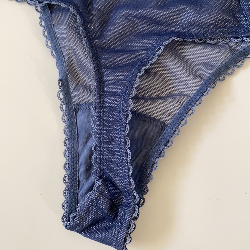 Victoria’s secret women's panty size Small - Picture 7 of 10